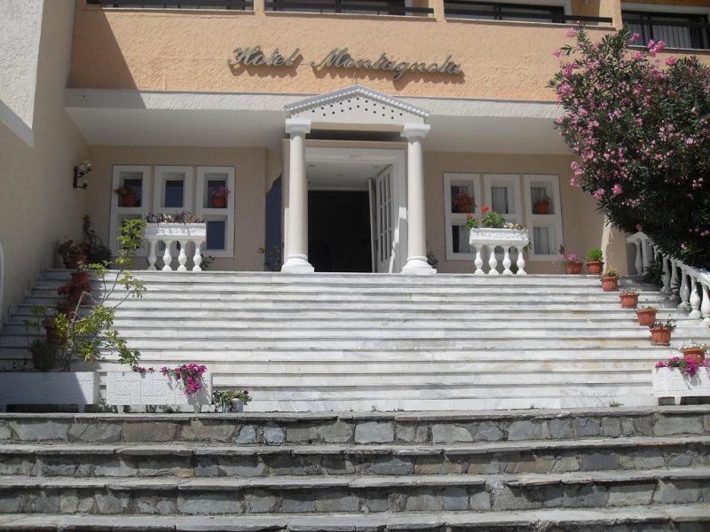 Benitses Bay View - Снимка 8