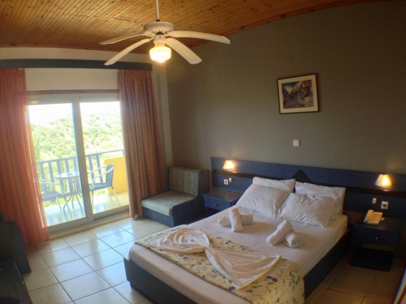 Politia Hotel - Снимка 4