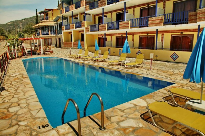 Politia Hotel - Снимка 11