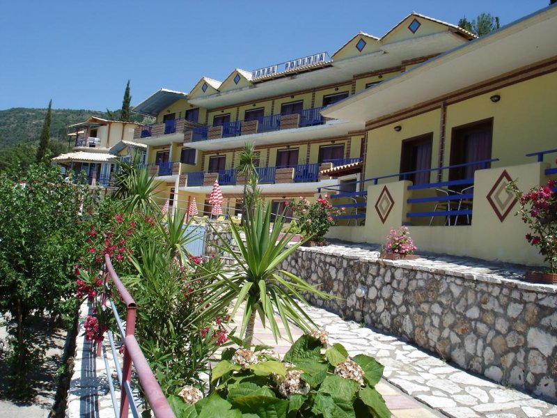 Politia Hotel - Снимка 8