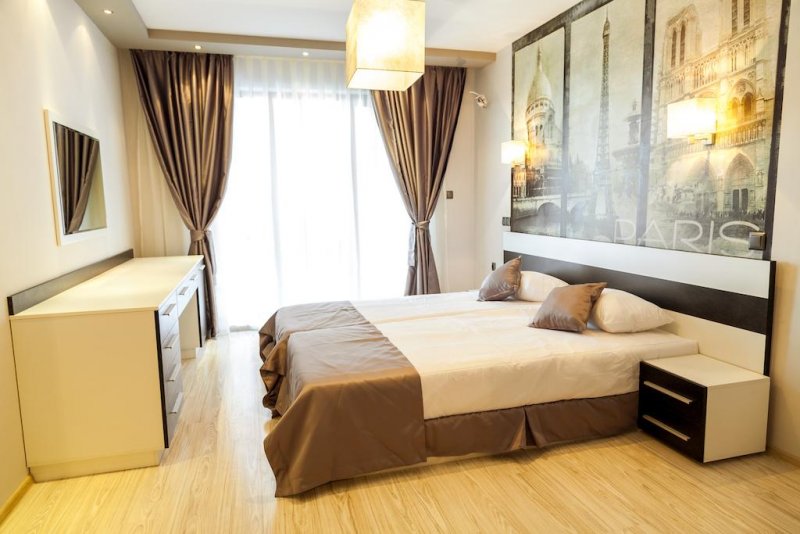 Къща за гости Полина Бийч - Снимка 7