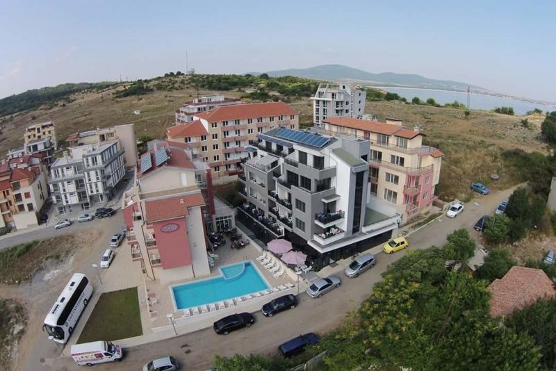 Къща за гости Полина Бийч - Снимка 5