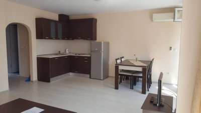 Роуз Гардън Омакс Апартаменти - Снимка 3