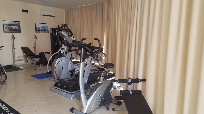 Роуз Гардън Омакс Апартаменти - Снимка 9