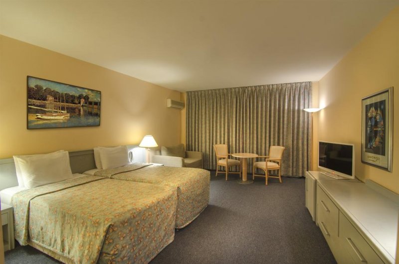  Grand Blue Sky Hotel - Снимка 9