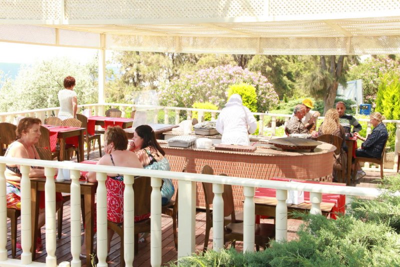  Grand Blue Sky Hotel - Снимка 1