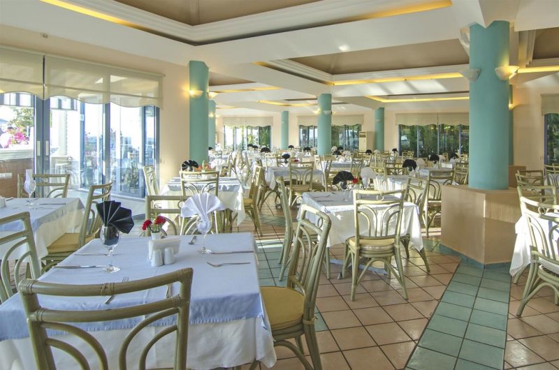  Grand Blue Sky Hotel - Снимка 10