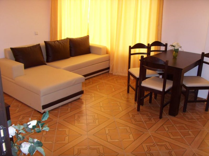 Апарткомплекс Света Елена - Снимка 10