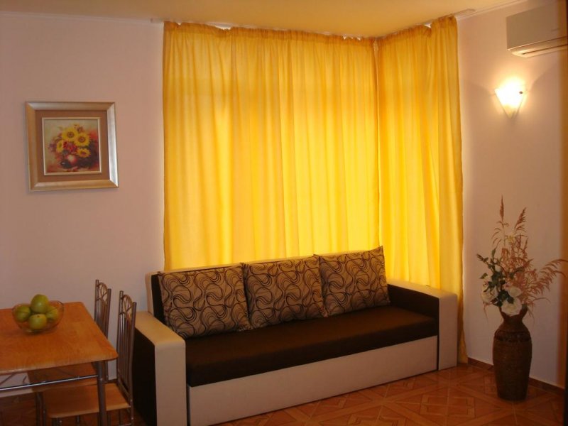 Апарткомплекс Света Елена - Снимка 9