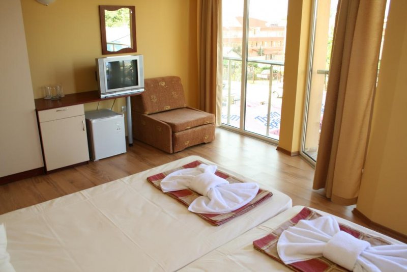 Хотел АТМ Хавай Лозенец - Снимка 9