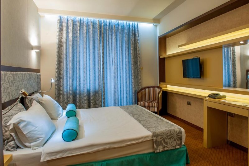 Спа Хотел Езерец - Снимка 1