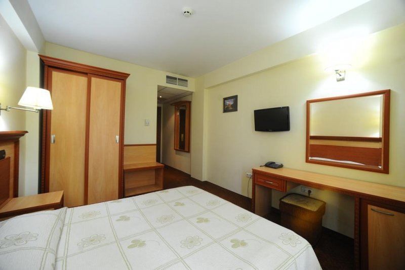 Спа Хотел Езерец - Снимка 1