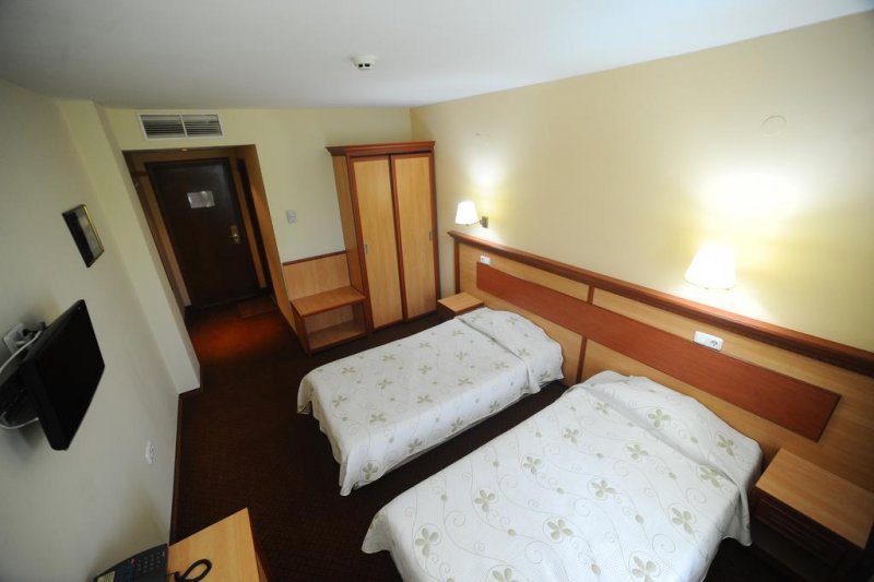 Спа Хотел Езерец - Снимка 4