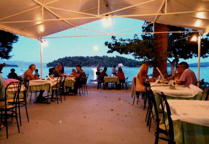 Avra Beach Hotel - Снимка 5