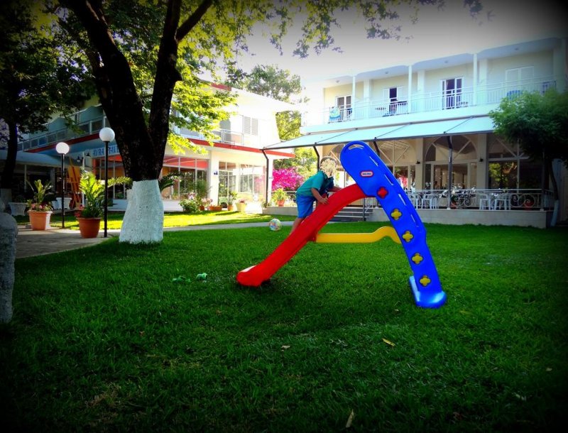 Avra Beach Hotel - Снимка 7