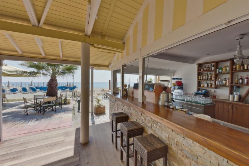 Olympios Zeus - Снимка 8