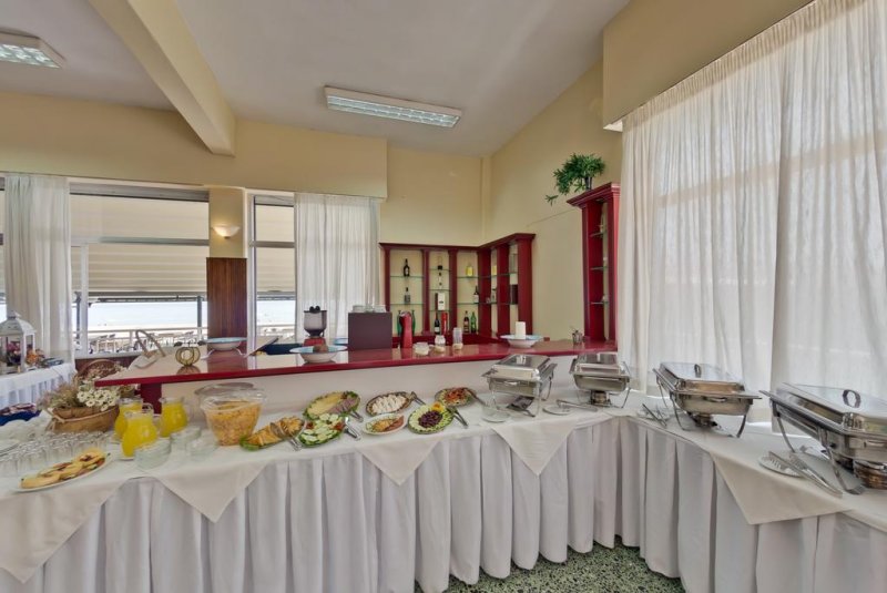 Olympios Zeus - Снимка 1