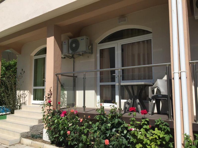 Апартхотел  Лъки Фемили - Снимка 2