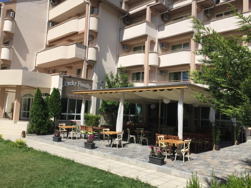 Апартхотел  Лъки Фемили - Снимка 3