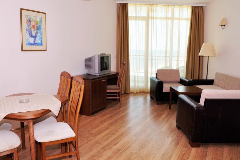 Хотел Гларус - Снимка 11