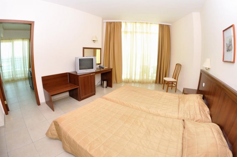 Хотел Гларус - Снимка 2