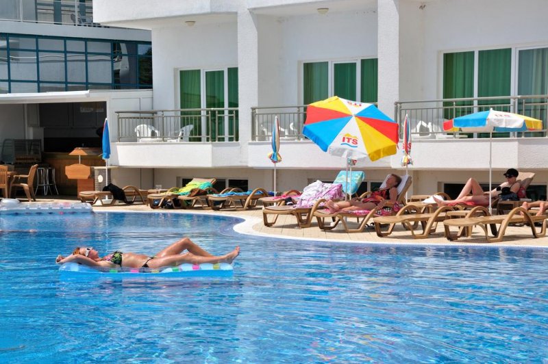 Хотел Гларус - Снимка 11