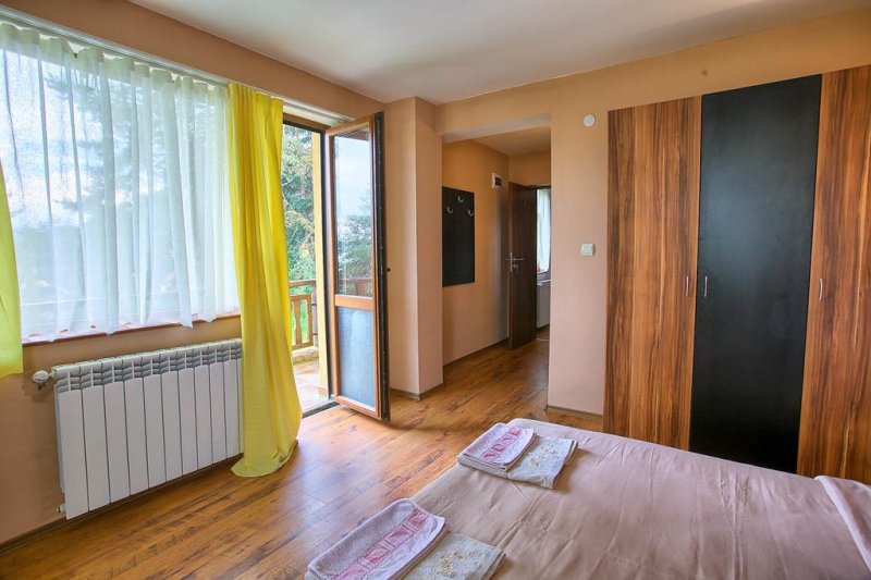 Къща за гости Слънчев цвят - Снимка 1