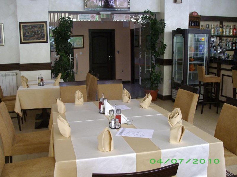 Хотелски комплекс Heat - Снимка 11