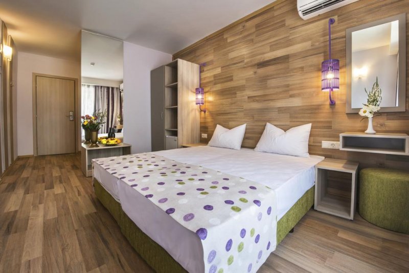 Хотел Империал Резорт - Снимка 11