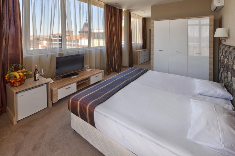 Хотел Империал Резорт - Снимка 1