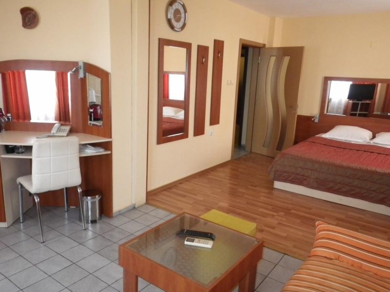 Семеен хотел Палитра - Снимка 1