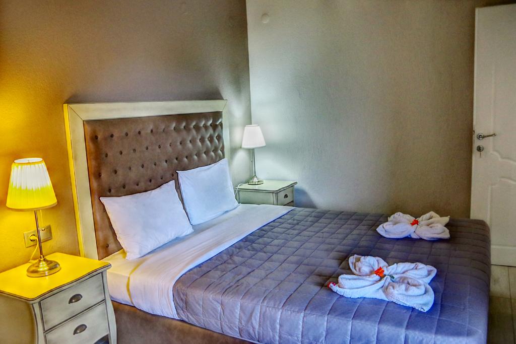 Лято 2020 на самия плаж в Скала-Рахониу, о. Тасос! Нощувка на човек в супериор стая със закуска и вечеря + частен плаж и басейн от хотел Rachoni Bay Resort - Снимка 34
