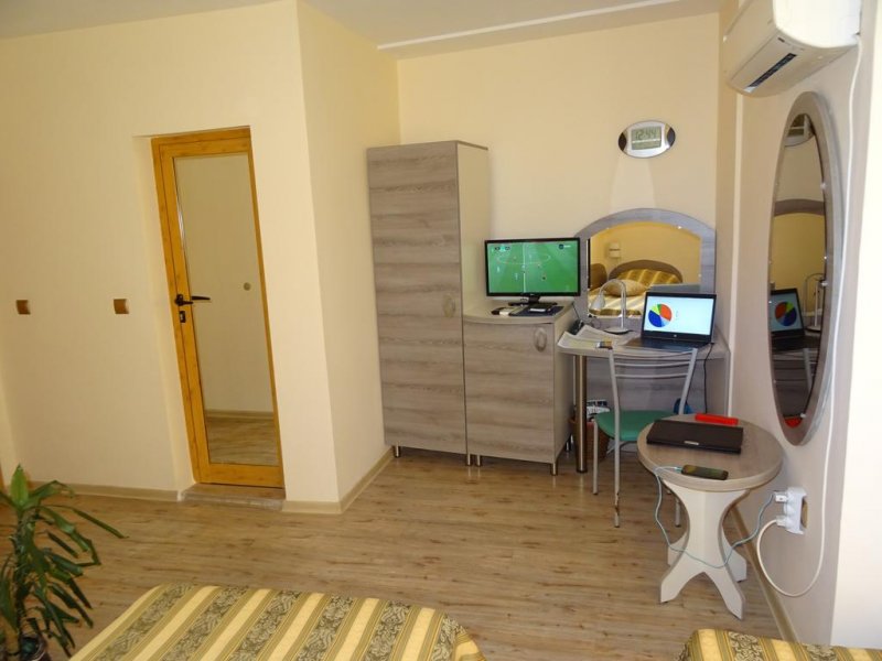 Хотел Колор - Снимка 5