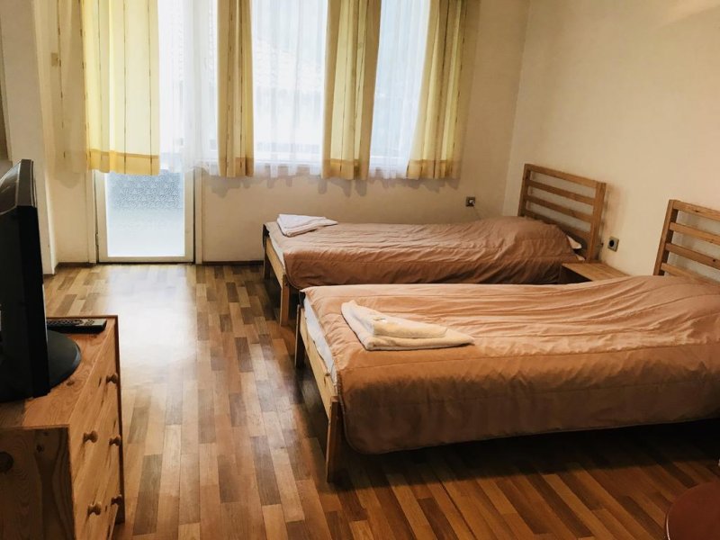 Къща за гости Крис - Снимка 5