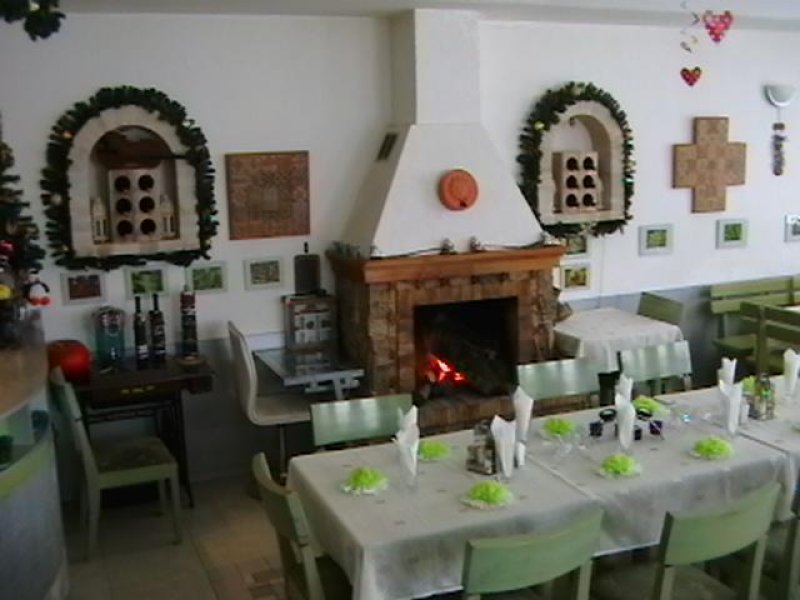 Къща за гости Бакхус - Снимка 10