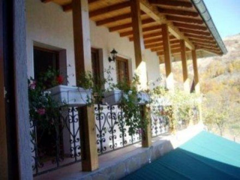 Къща за гости Бакхус - Снимка 3