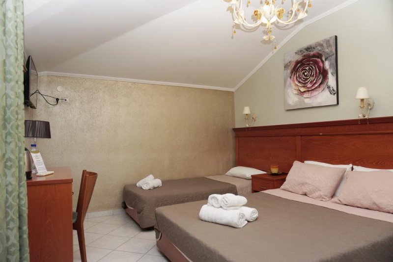 Villa Paradise Hotel - Снимка 5