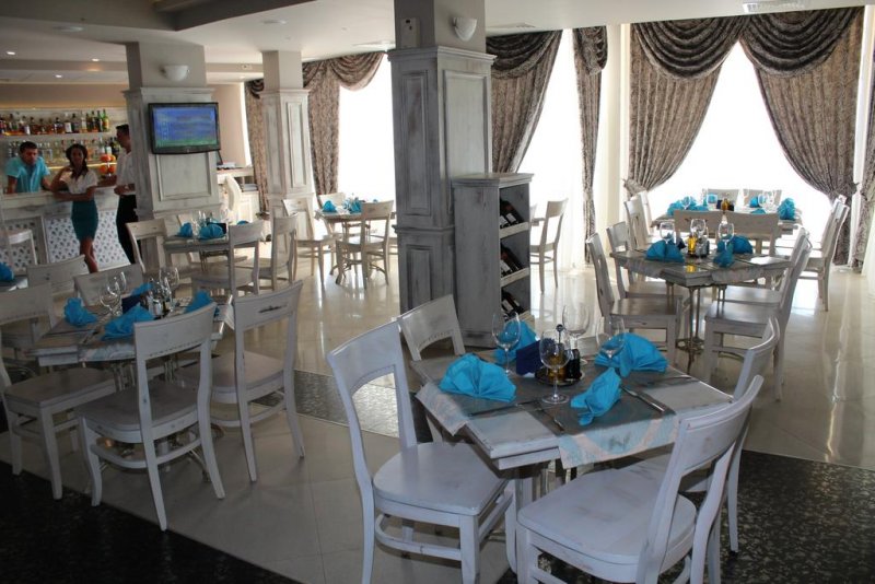 Хотелски комплекс Роял Бей Ризорт - Снимка 2