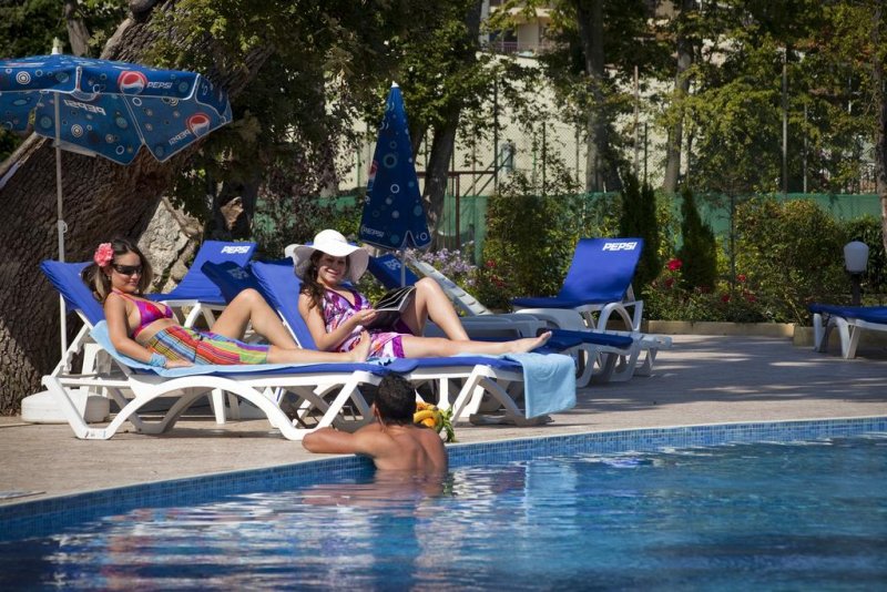 Хотел Кристал - Снимка 1