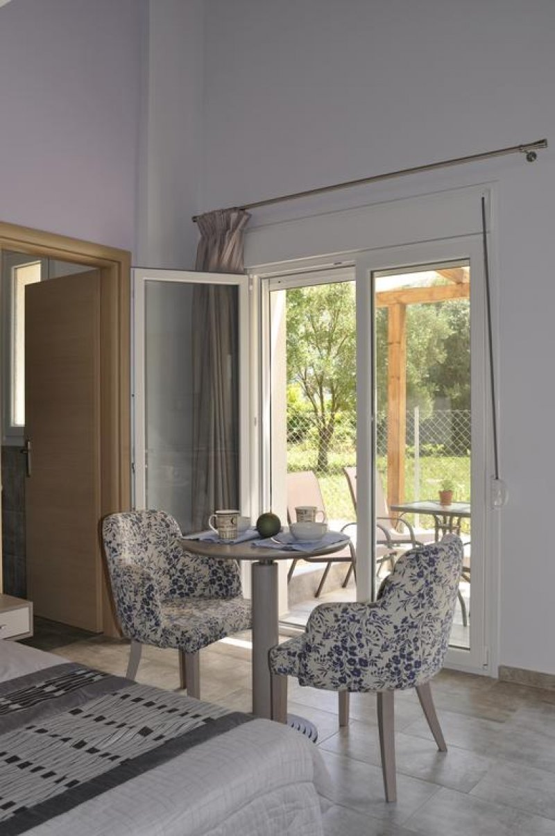 Thalassa Rooms - Снимка 11