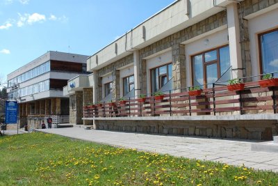 Хотел Плавис