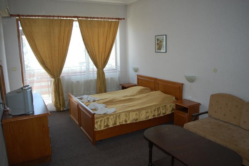 Хотел Плавис - Снимка 10