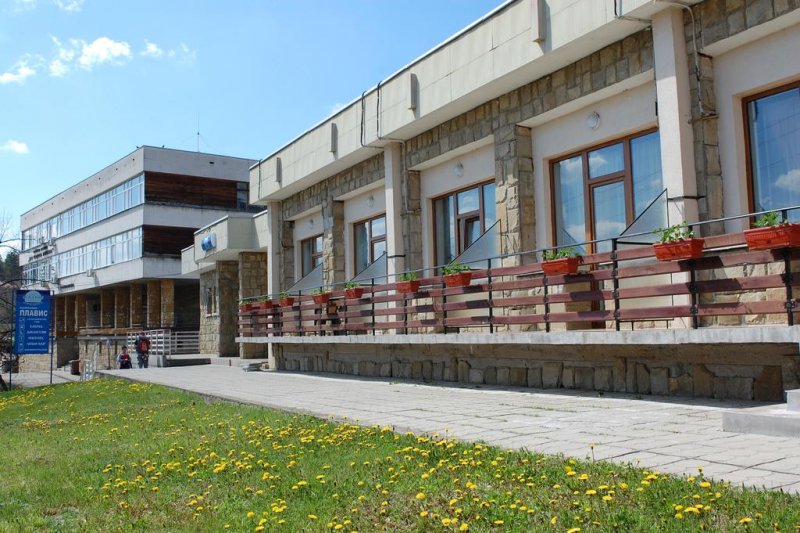 Хотел Плавис - Снимка 0