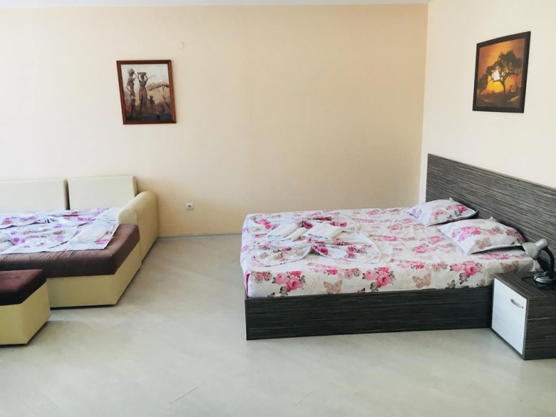 Апартхотел Роуз Гардън - Снимка 2