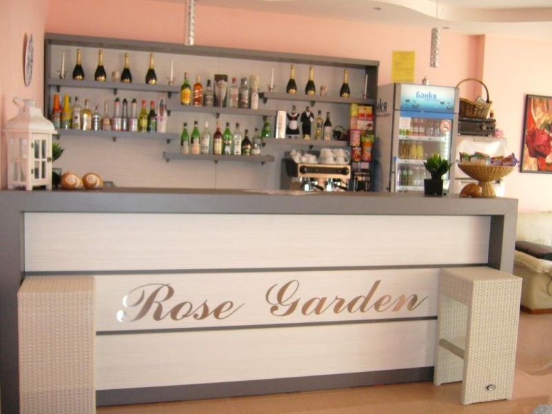 Апартхотел Роуз Гардън - Снимка 9