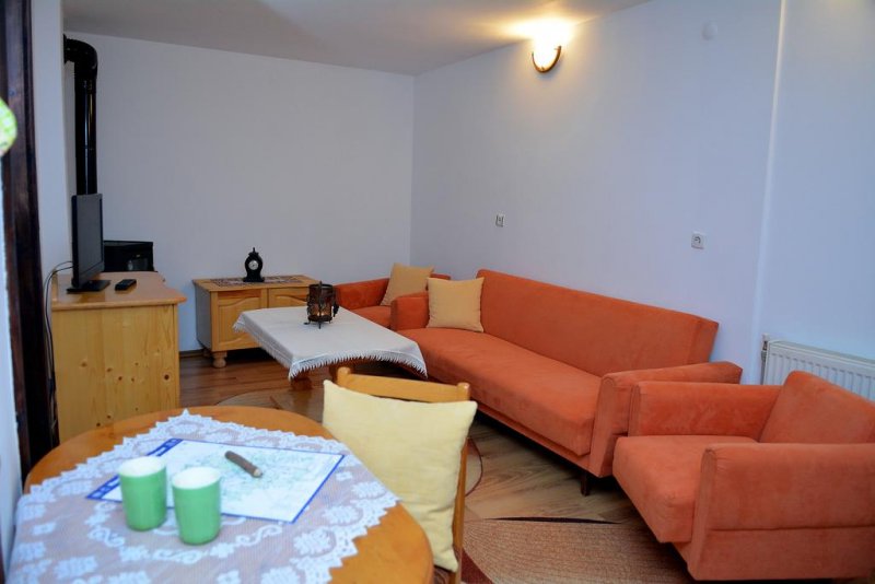 Къща за гости Тренчова къща - Снимка 1