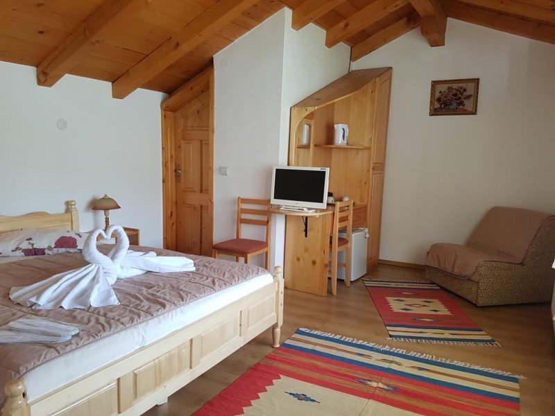 Къща за гости Тренчова къща - Снимка 3