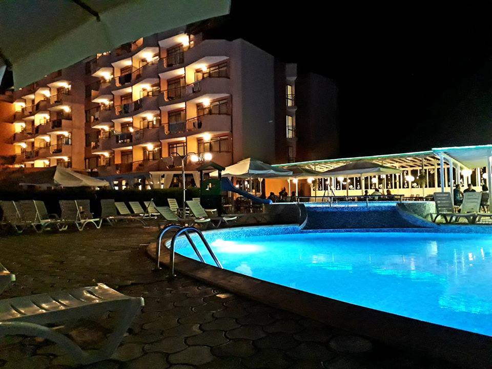 Нощувка на човек на база All Inclusive + басейн в хотел Изола Парадайз****, Слънчев Бряг - Снимка 2