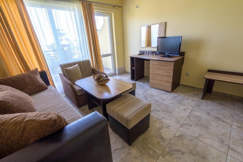 Хотел Луксор - Снимка 1