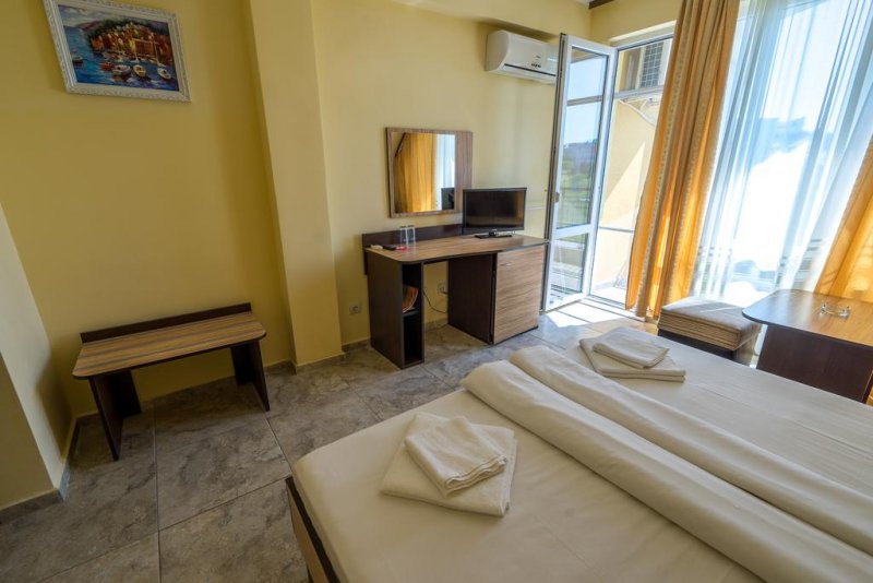 Хотел Луксор - Снимка 4